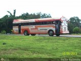 Transporte Agua Blanca 35, por Victor Vallenilla